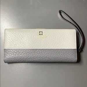 Kate Spade Pebble leather wallet wristlet